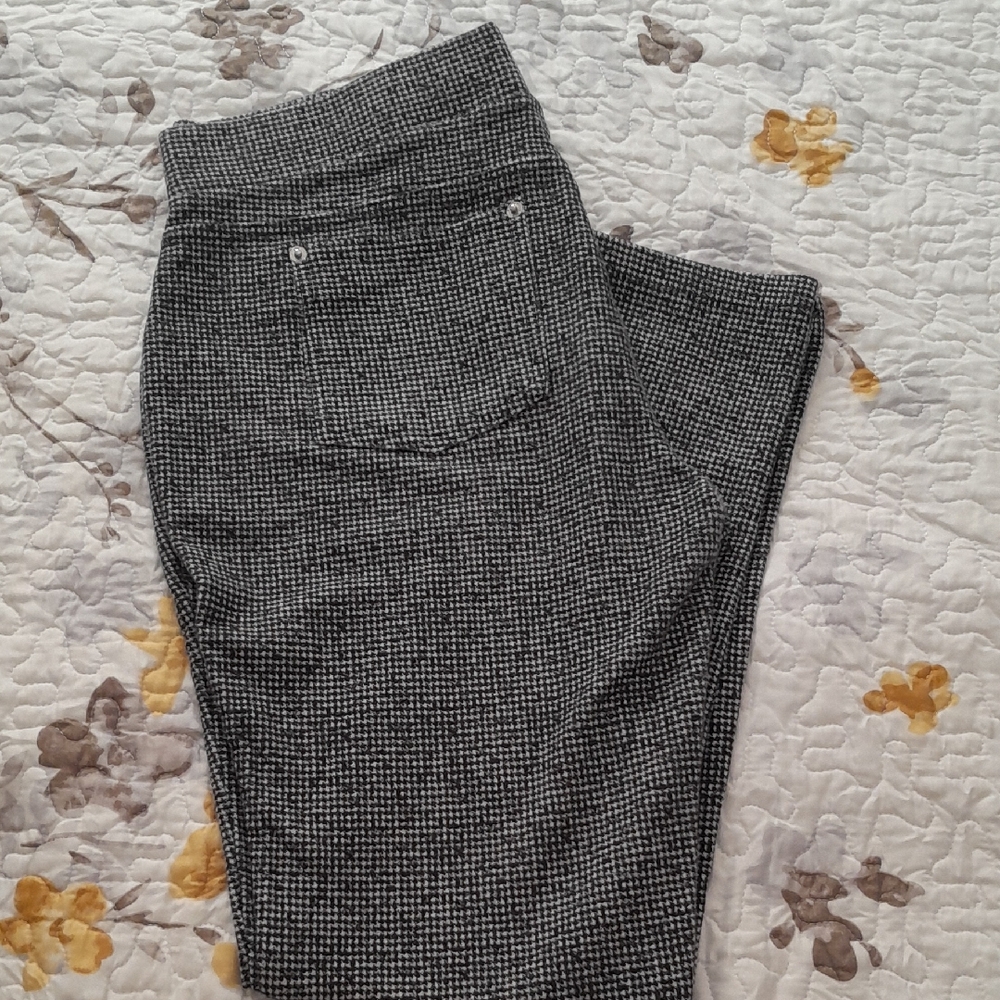 Michael Kors Black and White Patterned Pants